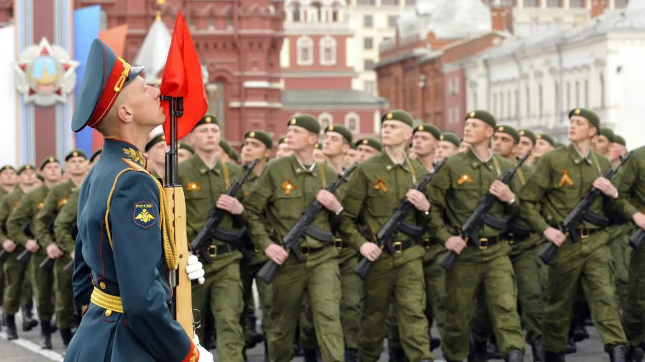 5 Hukuman Kocak Bagi Tentara Rusia yang Melakukan Pelanggaran