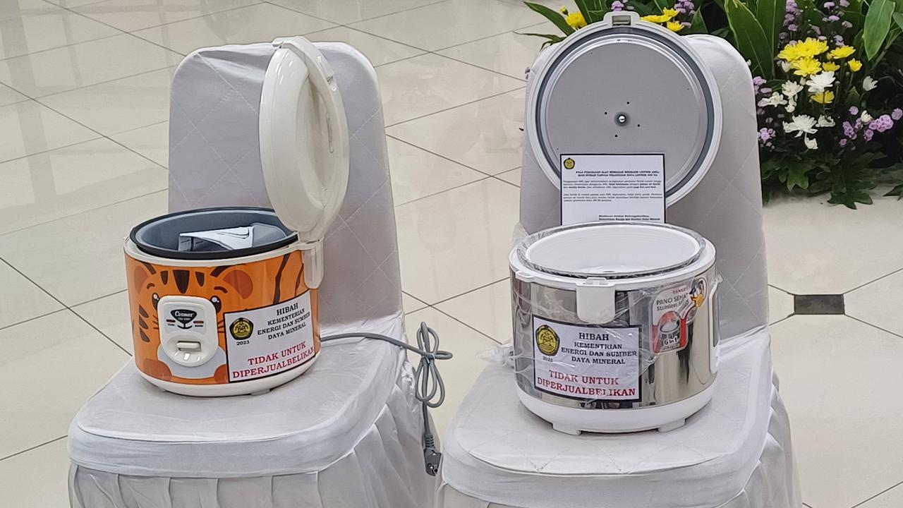 Realisasi penyaluran program Alat Memasak Berbasis Listrik (AML) berupa rice cooker gratis baru menyentuh 342.621 rumah tangga. Dari target penyaluran 500.000 rumah tangga, itu baru sekitar 68,5 persen.