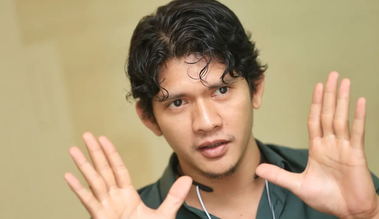 Tiga tahun kemudian, ia kembali bermain dalam film The Raid. Film ini mendapat sambutan baik dari pecinta film. Bahkan, berlanjut ke The Raid 2: Brandal. (Adrian Putra/Bintang.com)