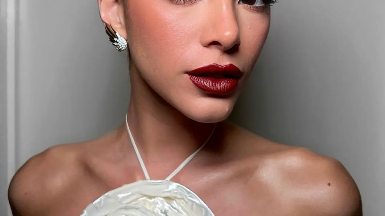 Inspirasi Makeup Looks untuk Perayaan Natal