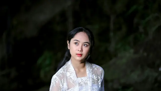 Intip Tren Warna Kebaya 2025 Untuk Tampil Fashionable