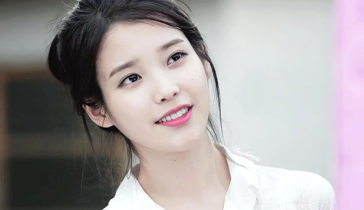 Ternyata perbedaan karakter itulah yang membuat IU langsung tertarik ketika ditawari main drama My Ahjussi. (DramaFever)