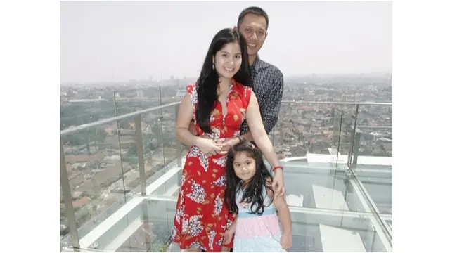 6 Potret Transformasi Annisa Pohan dan Almira Yudhoyono saat Dampingi AHY, Kompak