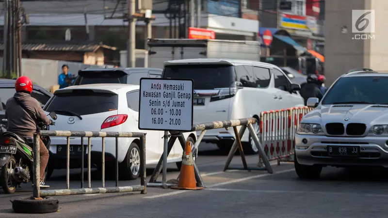 Perluasan Ganjil Genap Dimulai, Polisi Tilang Pelanggar