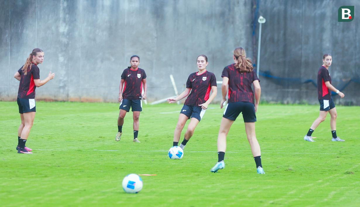 Timnas Indonesia Putri akan menjadi tuan rumah Grup D Kualifikasi Piala Asia Putri 2026 di Indomilk Arena, Tangerang, pada 29 Juni-5 Juli 2025. (Bola.com/M Iqbal Ichsan)