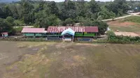 MTs Baiturrahman di Desa Selerong, Kecamatan Sebulu, Kabupaten Kutai Kartanegara tetap bertahan meski gaji guru kecil. (foto: Abdul Jalil)