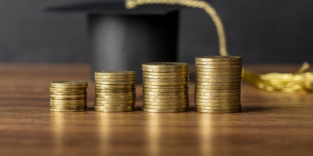 Tips Atur Keuangan Hadapi Lonjakan Biaya Pendidikan Anak