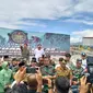 eSeaweed dan TNI AD bersih-bersih pantai di Sulawesi Selatan (Liputan6.com/Fauzan)
