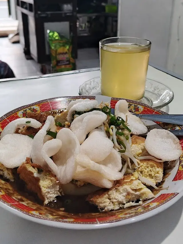 Rekomendasi Tempat Makan Enak di Dekat Pasar Besar Malang