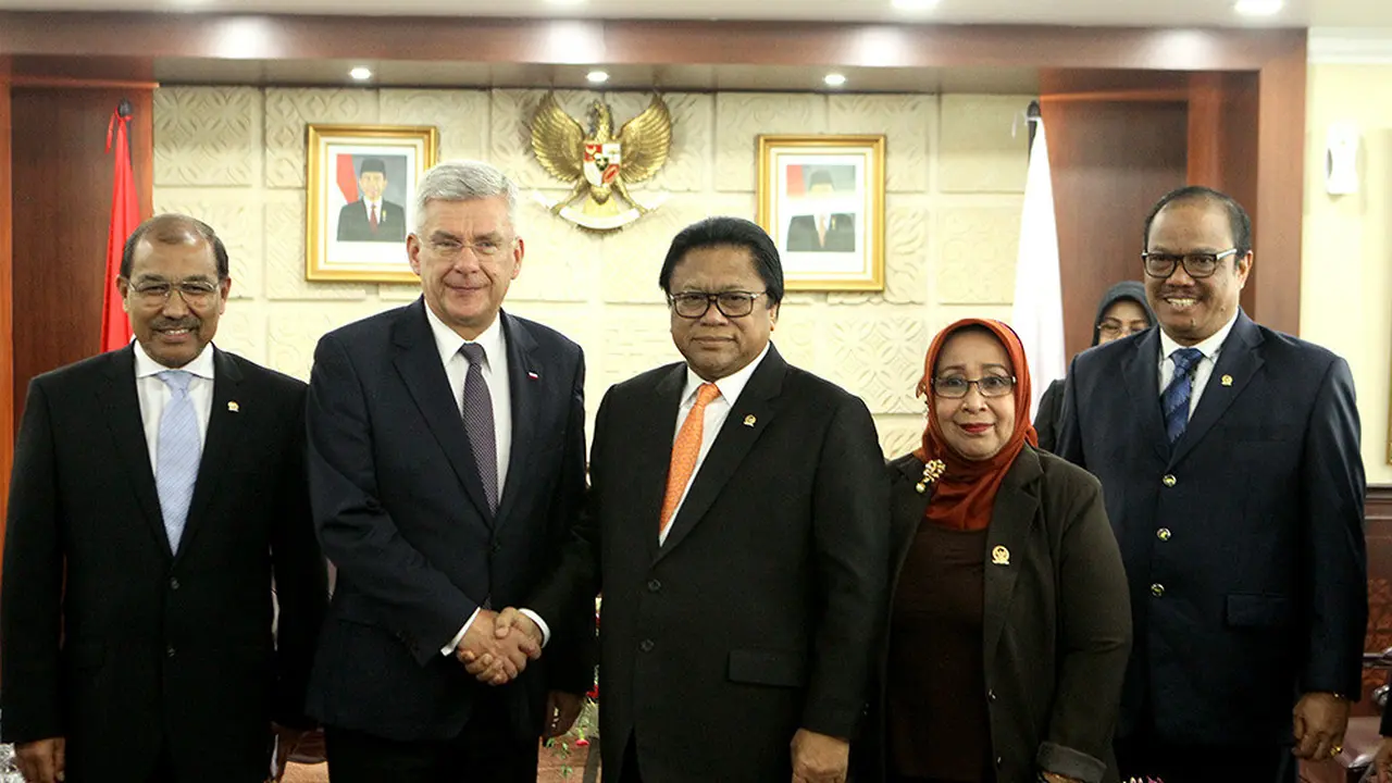 Indonesia-Polandia