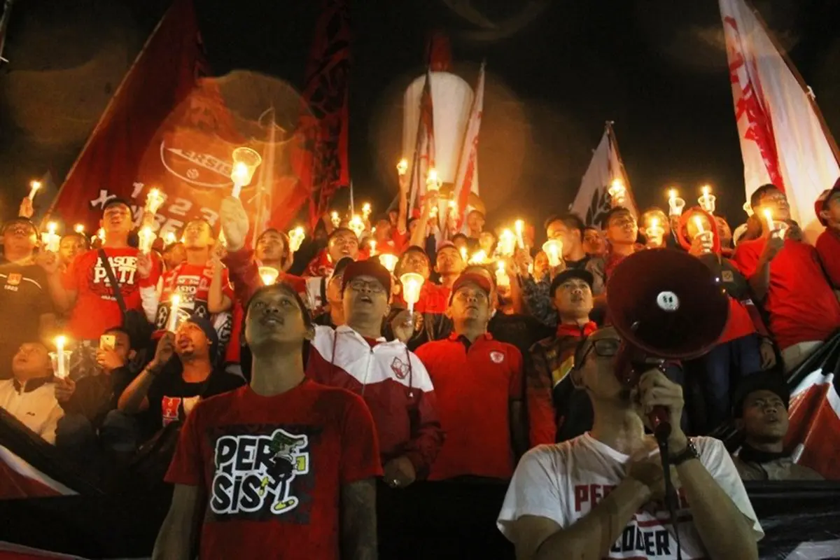 Persis Solo