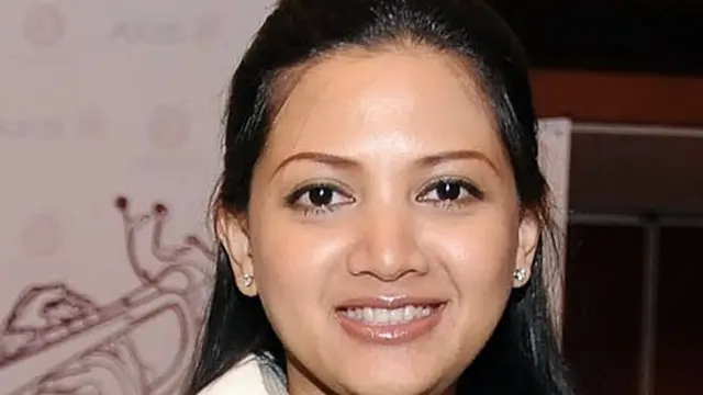 Lisa A Riyanto