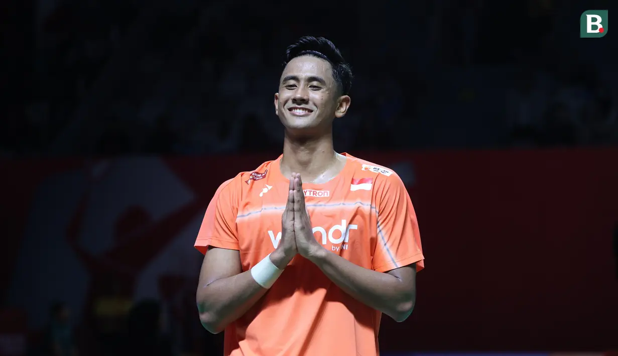 Kemenangan Alwi membuatnya lolos ke 16 besar dan akan berhadapan dengan sesama tunggal putra Indonesia, Jonatan Christie. (Bola.com/M Iqbal Ichsan)