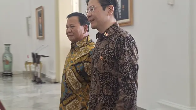 Didampingi Prabowo, Jokowi Sambut Kunjungan PM Singapura di Istana Bogor