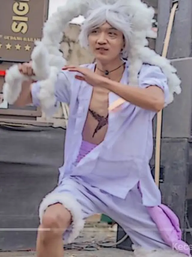 6 Cosplay Luffy One Piece Gear 5 Ini Keren, Siap Menyambut Sun God Nika