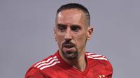 13. Franck Ribery - Siapa yang tidak kenal dengan pemain yang memulai karier bersama Marseille ini. Kelincahannya saat membela timnas Prancis membuat Bayern munchen langsung menebus Ribery dengan dana fantastis. (AFP/Christof Stache)