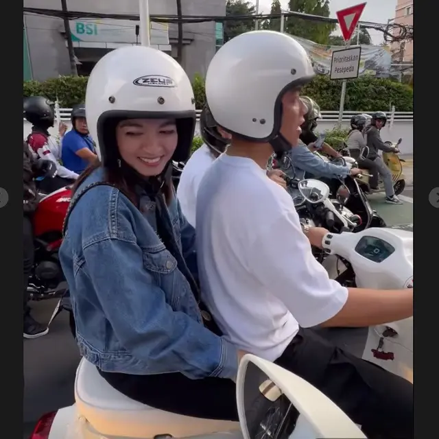 Kemesraan Gibran Rakabuming Raka dan Selvi Ananda Saat Boncengan Cari Sarapan
