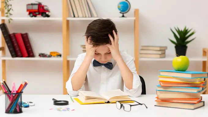 Kenali Tanda, Penyebab, dan Cara Mengatasi Stres pada Anak (photo by freepik.com)