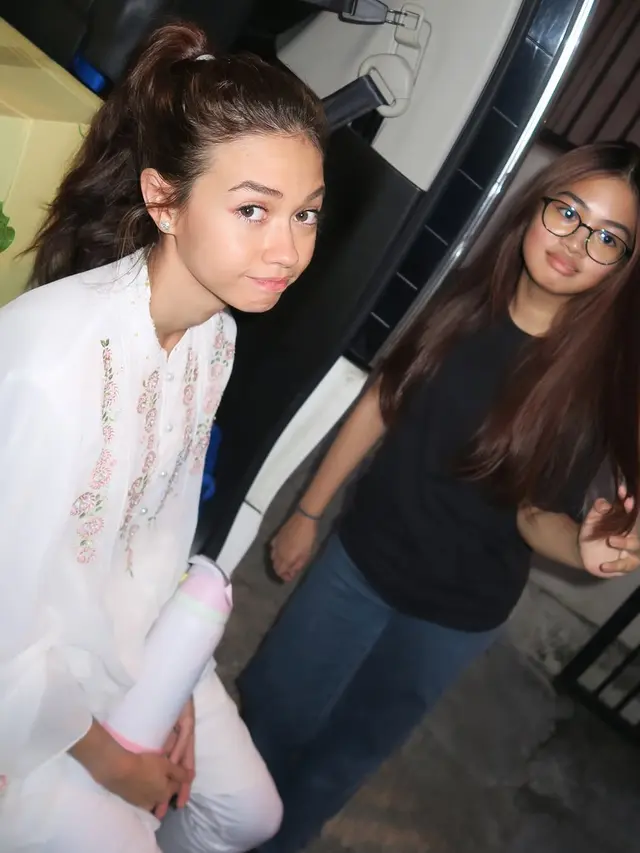 6 Potret Yuki Kato Dapat Kejutan Ultah ke-30 saat Mudik Lebaran, Penuh Keseruan