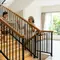 7 Desain Railing Tangga Ramah Anak dan Lansia, Aman Tanpa Mengurangi Estetika Rumah