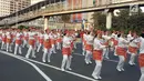 Peserta saat mengikuti pemecahan Guinness World Record tari Poco-poco di Jakarta, Minggu (5/8). Pemecahan rekor tari Poco-poco tersebut juga digelar dalam rangka mempromosikan Asian Games dan Asian Paragames 2018. (Liputan6.com/Pool/Biro Pers Setpress)