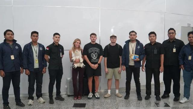 Bonnie Blue Tiba di Inggris Usai Dideportasi dari Bali, Mengaku Dijebak Setelah Bayar Rp1,6 Miliar