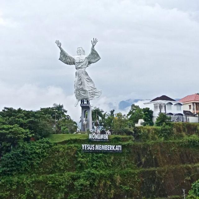 Salah Satu Yang Tertinggi Di Dunia Patung Yesus Memberkati Citizen6 Liputan6 Com He identified himself with sinners, taking the steps that we are to take, and doing the work that we must do. dunia patung yesus memberkati
