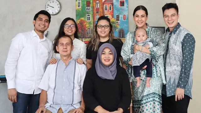 6 Potret Chelzea Verhoeven, Adik Paula Verhoeven yang Jarang Terekspos