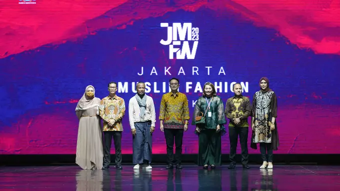 Partisipasi Wardah pada Jakarta Muslim Fashion Week 2023 sebagai Dukungan untuk Industri Muslim Modest Wear Dalam Negeri