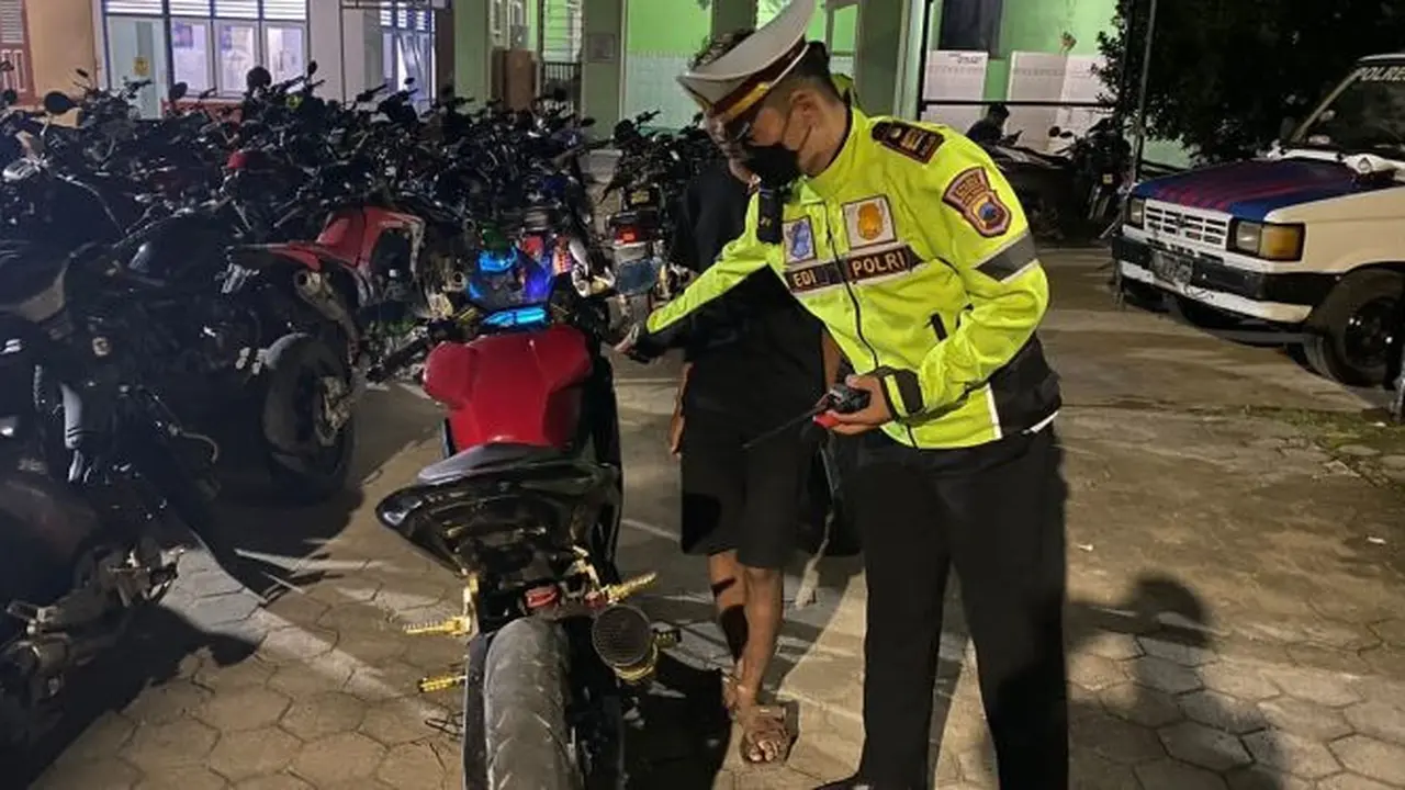 Razia knalpot brong di Blora, Jawa Tengah. (Foto: Liputan6.com/Humas Polda Jateng)