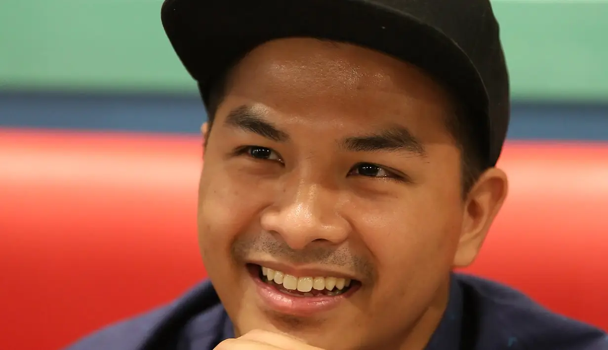 "Cerita diperkuat lagi. Sebagai pemain sangat antusias dengan perkembangan cerita. Akan ada yang sangat beda dan unik. Dari kemarin yang konfliknya berat banget, akan dibikin lebih heboh lagi. Antusias banget," ucap Glenn. (Bambang E. Ros/Bintang.com)