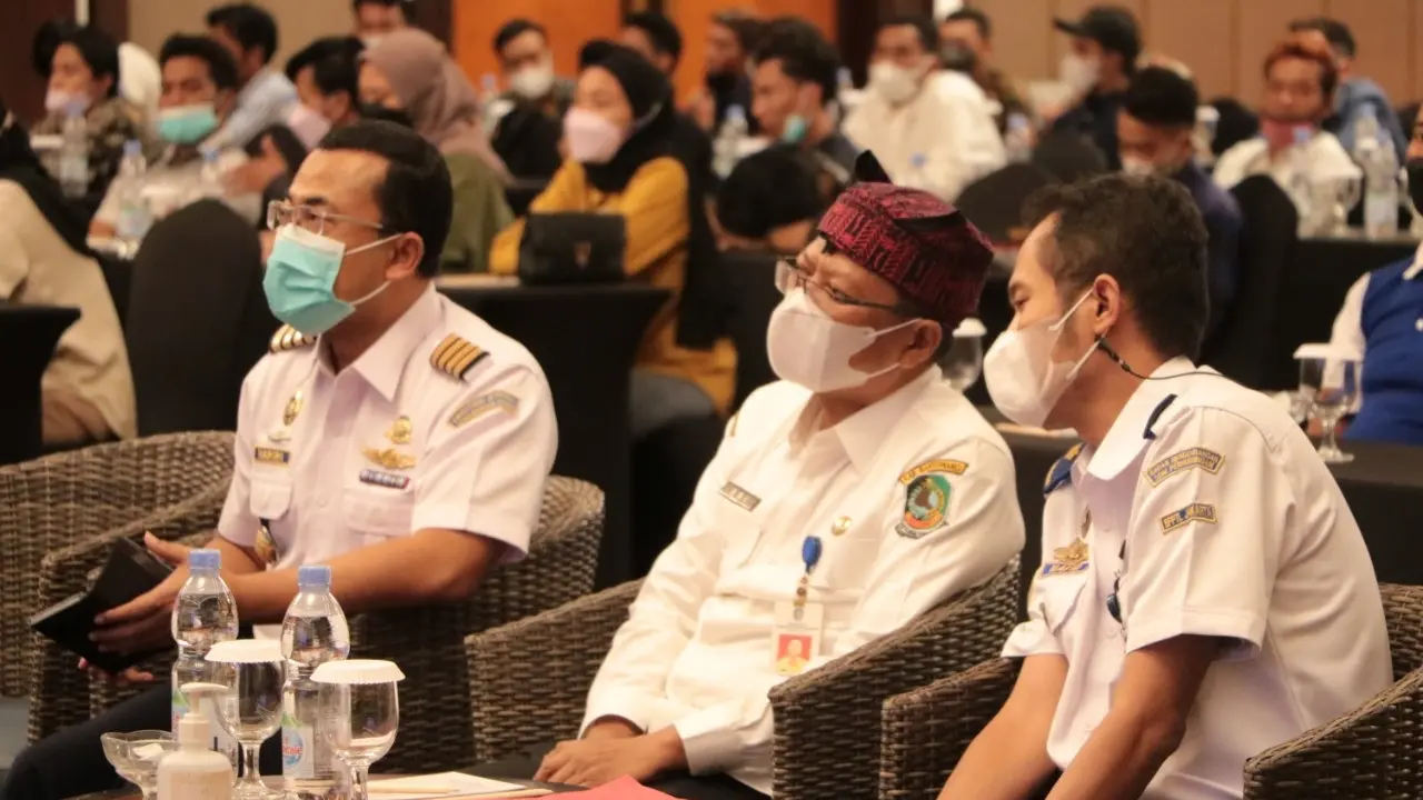 Asisten Bidang Perekonomian dan Pembangunan Kabupaten Banyuwangi Dwi Yanto  (Tengah) menghadiri pelatihan SKK nelayan (Istimewa)
