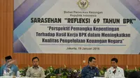 (Ki-ka) Wakil Ketua DPR Fahri Hamzah, Walikota Bogor Bima Arya, Kaditama Reubang BPK RI Bachtiar Arif dan Menpan Yuddy Chrisnandi saat acara sarasehan Refleksi 69 Tahun BPK di Gedung BPK RI, Jakarta, Selasa (19/1). (Liputan6.com/Johan Tallo)