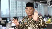 Menteri Pendidikan dan Kebudayaan (Mendikbud) Muhadjir Effendy saat media visit di SCTV Tower, Jakarta, Senin (14/5). (Liputan6.com/Herman Zakharia)