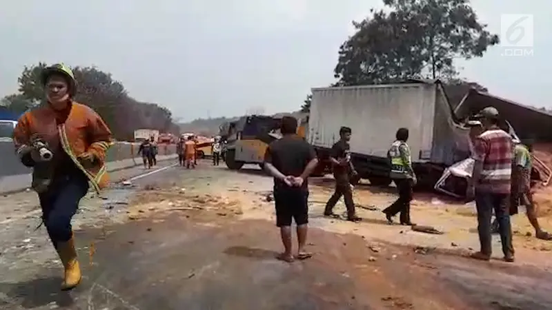 Tewaskan 7 Orang, Begini Penampakan Kecelakaan Maut Tol Cipularang