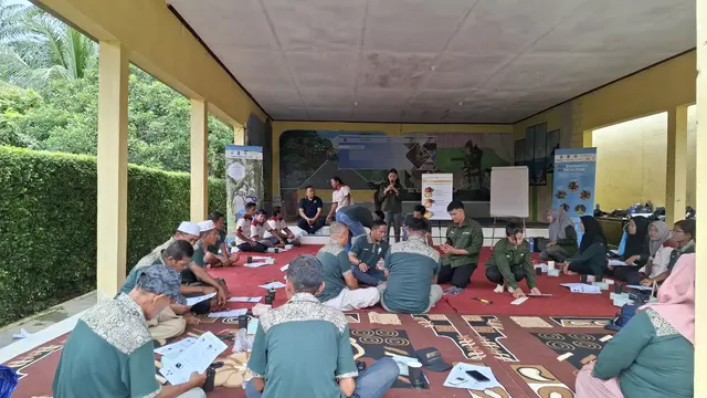 Cerita Pekebun Swadaya Musim Mas Tingkatkan Produksi Lewat Program BIPOSC