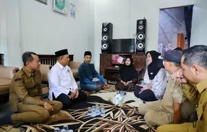 Menanti Kabar Yusuf dan Adam, Dua Warga Kudus Penumpang KM Virgo