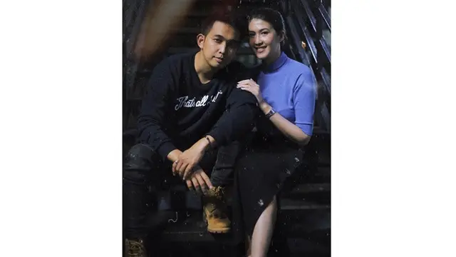 6 Momen Mesra Naga Eks Lyla Bareng Istri, Hamil Setelah 8 Tahun Menikah