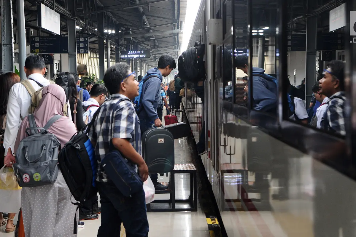 Libur Panjang Akhir Pekan, PT KAI Operasikan 11 KA Tambahan