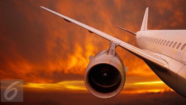 Pesawat Tergelincir dan Jatuh