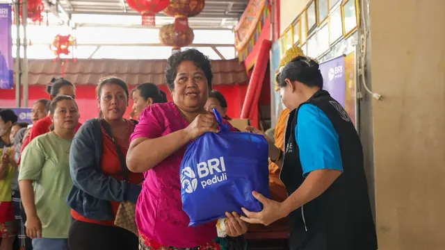 Ribuan Sembako untuk Umat Buddha Disalurkan Lewat Program BRI Peduli, Rayakan Momentum Hari Waisak 12 Mei 2025
