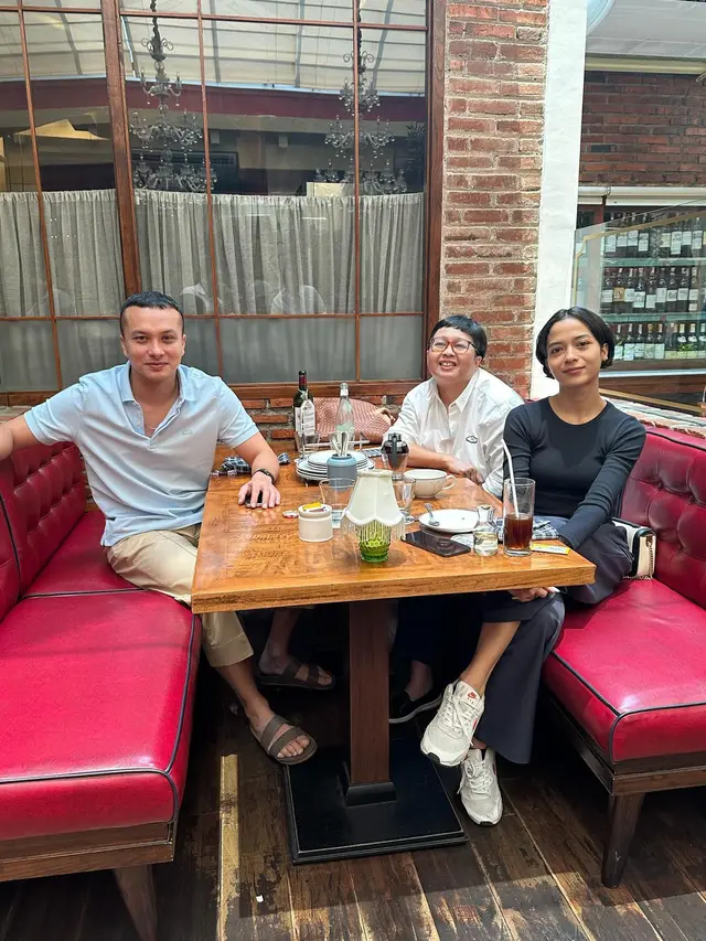 7 Potret Nicholas Saputra dan Putri Marino Bakal Main Film Bareng Ini Tuai Banyak Sorotan
