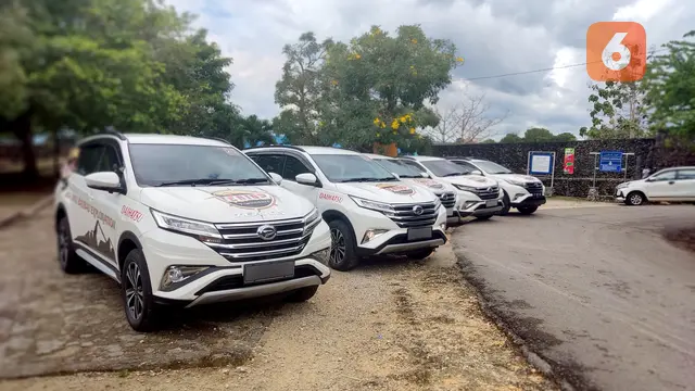 Dahatsu Terios 7 Wonders di Istana Malige