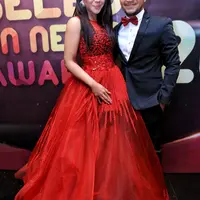"Pernikahan perlu banyak persiapan jadi sekarang ini kita jalanin apa yang kita jalanin. sekarang ya udah yang ada sekarang Allah bilang ikhtiar dulu jadi kita usaha aja dulu," timpal Denada. (Adrian Putra/Bintang.com)