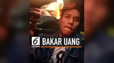 Viral seorang pria membakar uang secara live di Facebook. Sontak aksinya tersebut mengundang perhatian warganet.