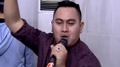 Nassar membawakan lagu Kecanduan Kamu dalam acara inBox SCTV (13/07/2014).  