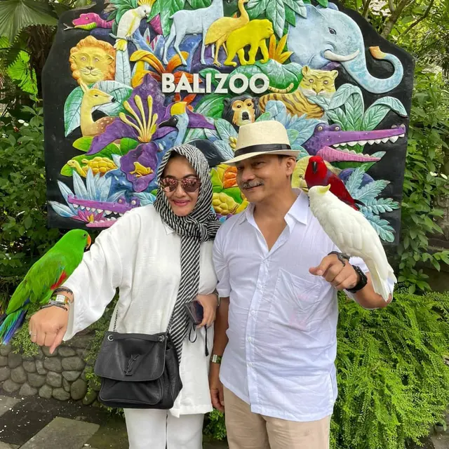 30 Tahun Menikah, Ini 6 Potret Harmonis Adi Bing Slamet dan Istri
