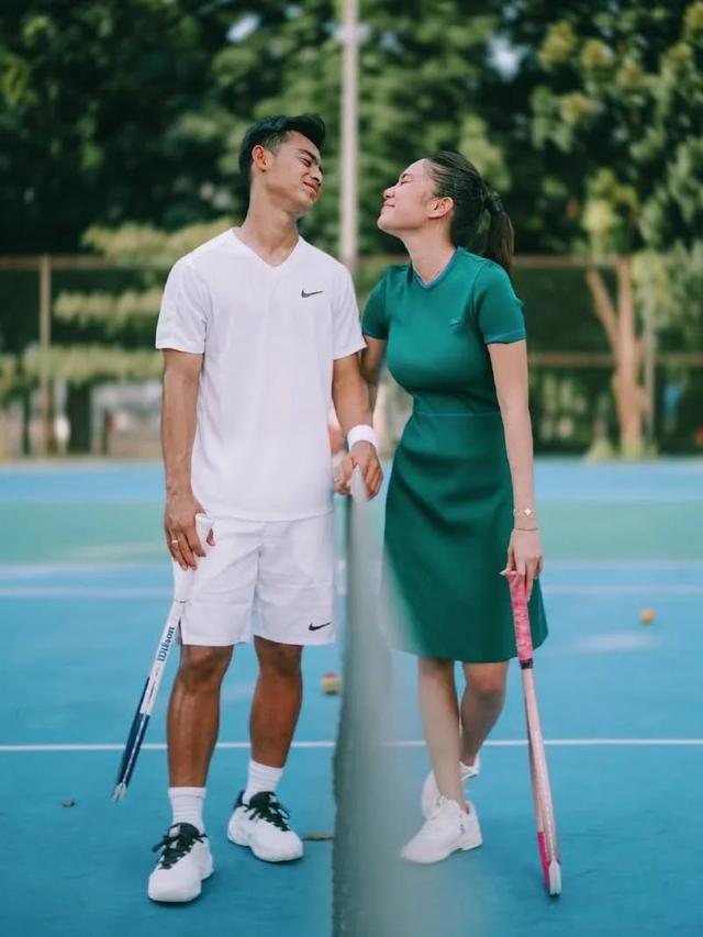 Azizah Salsha Diduga Tengah Hamil Anak Pertama Lewat Unggahan Pratama Arhan. (instagram/arhanazizah.official)