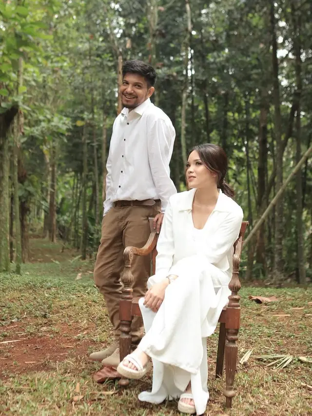 8 Potret Lamaran Yusuf Adik Zaskia dan Shireen Sungkar, Siap Lepas Status Duda