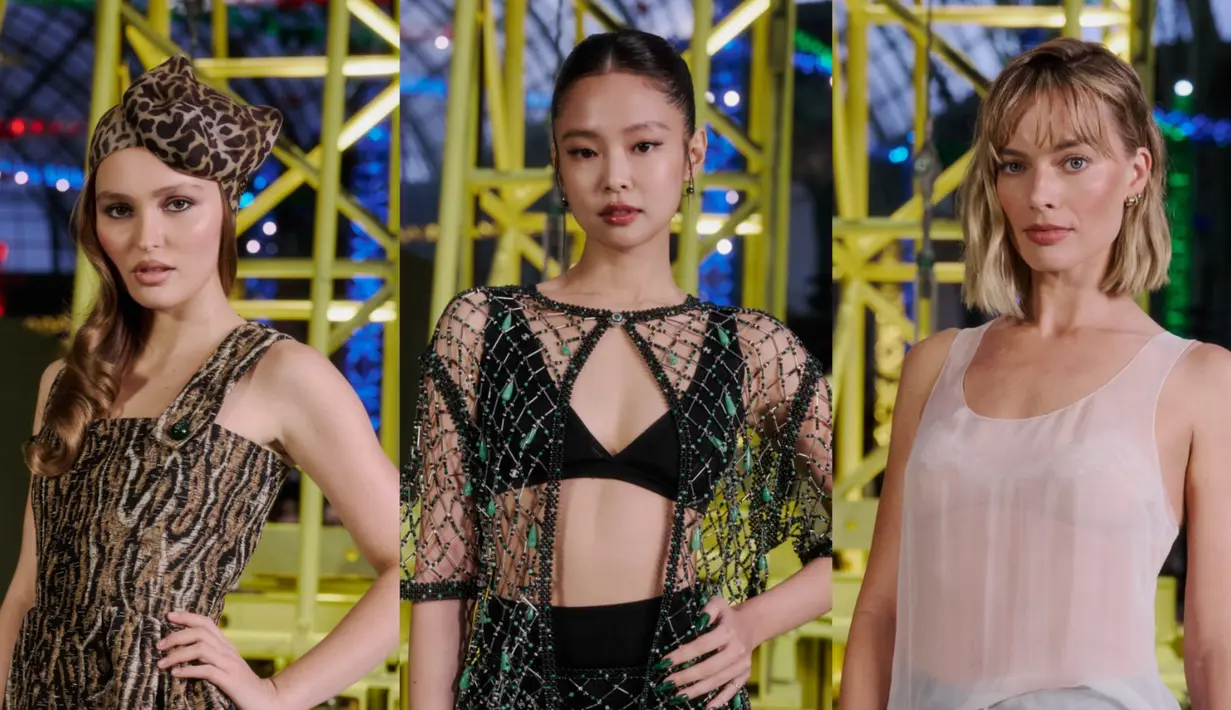 Fashion show Chanel Fall/Winter 2026 dimeriahkan dengan sederet artis dunia yang tampil sebagai Human Chanel. Ada siapa aja? [Chanel]